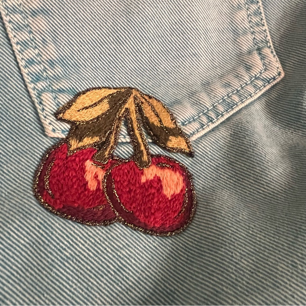 Authentic Gucci Blue paper bag waist cherry appliqué jeans 27 - Picture 7 of 12